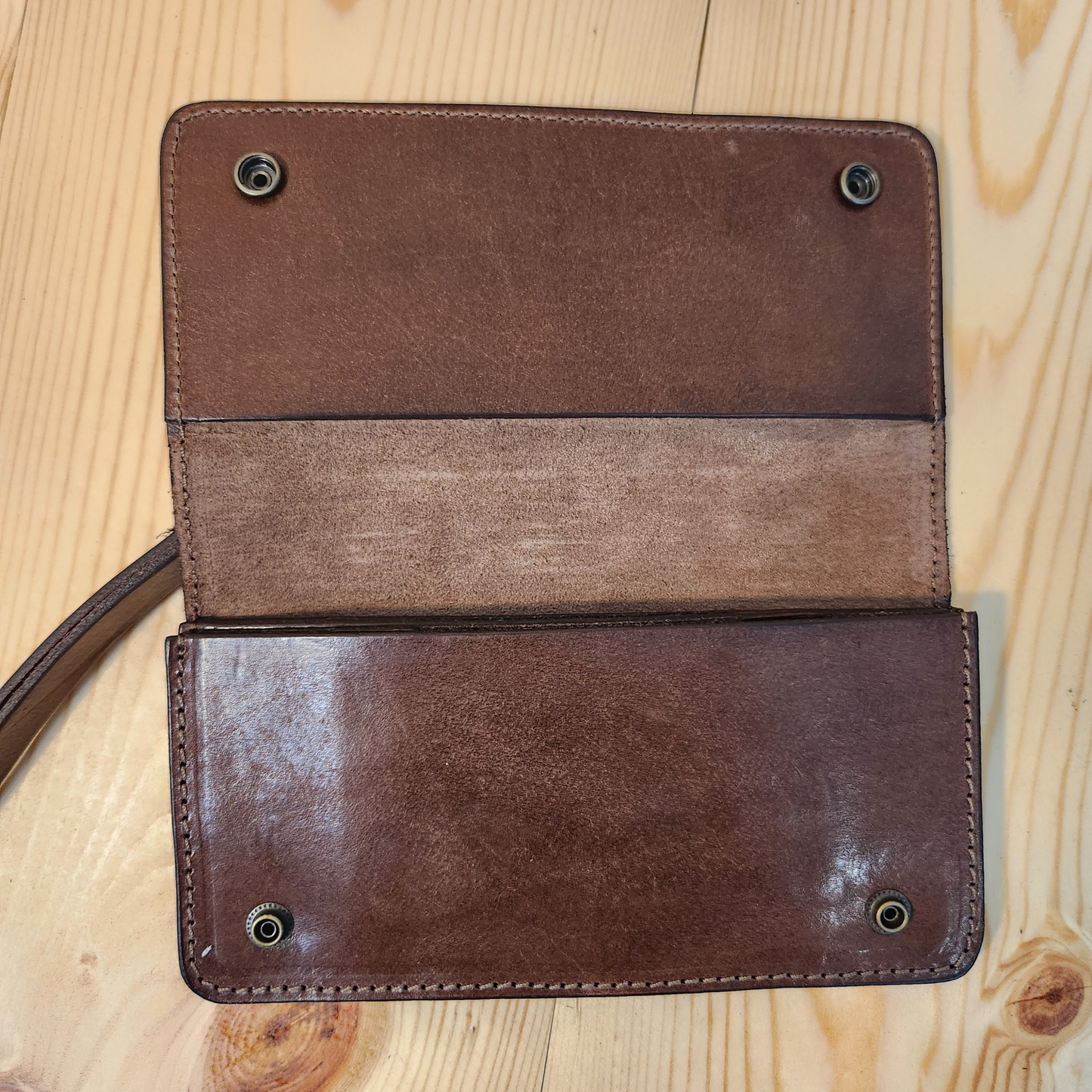 Quito Clutch