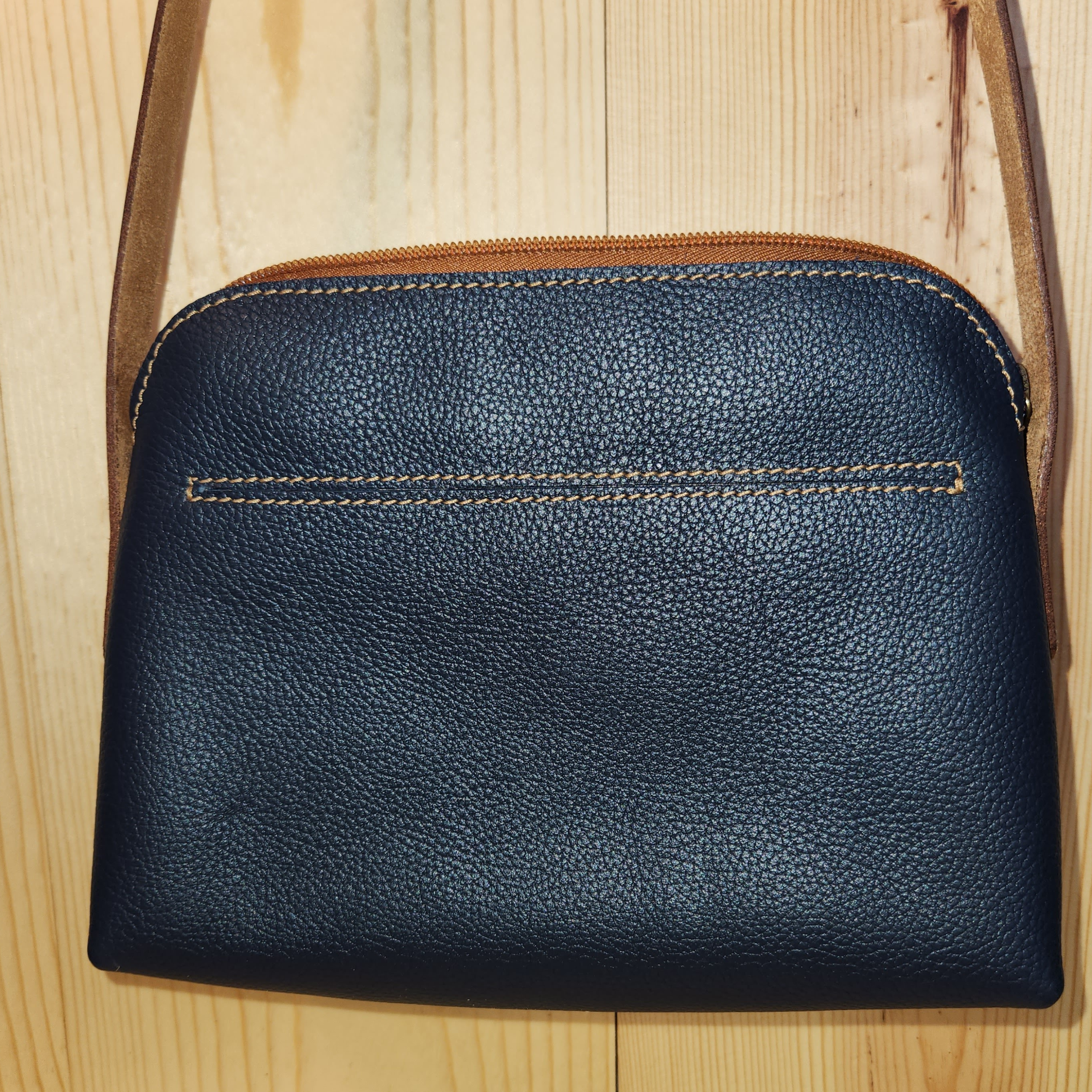 Camino - Full Grain, Veg Tanned Leather Women's Crossbody Bag