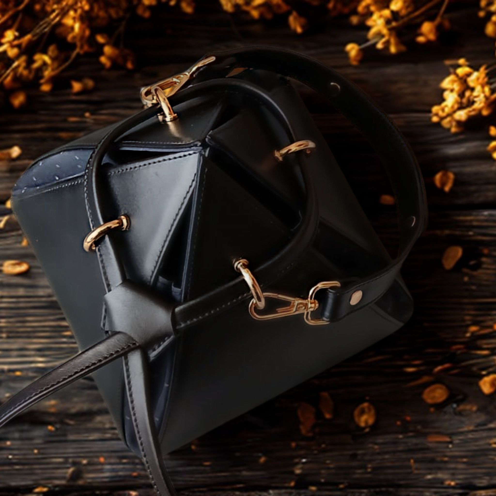 Pyramis - Top Grain Leather Pyramid Shape Purse